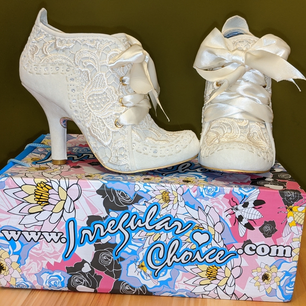 Irregular Choice Abigail cream lace bootie pumps